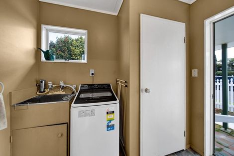 Photo of property in 57 Murray Avenue, Hawera, 4610