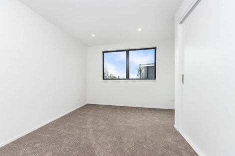 Photo of property in 6 Mokopiko Court, Beach Haven, Auckland, 0626