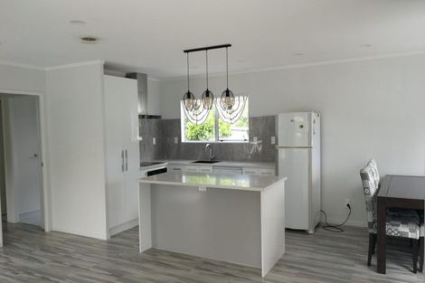 Photo of property in 1/41 Yeovil Road, Te Atatu Peninsula, Auckland, 0610