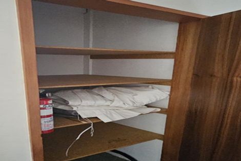 Photo of property in 30 Penning Road, Castor Bay, Auckland, 0620