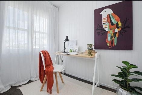 Photo of property in 11 Crispe Road, Clarks Beach, 2122