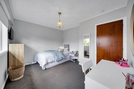 Photo of property in 6 Snowden Place, Opaheke, Papakura, 2113