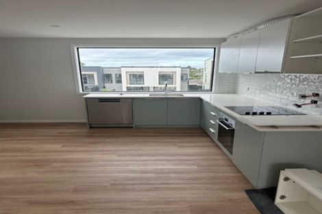 Photo of property in 7 Pukakaho Lane, Papatoetoe, Auckland, 2025