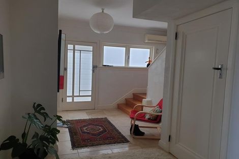 Photo of property in 5 Lindum Terrace, Roseneath, Wellington, 6011