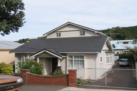 Photo of property in 160 Clyde Street, Island Bay, Wellington, 6023