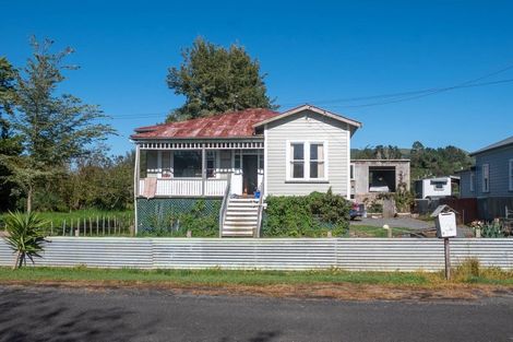 Photo of property in 30 Huia Street, Ohura, 3926