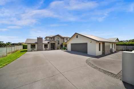 Photo of property in 9 Sampson Avenue, Waiwhakaiho, New Plymouth, 4312