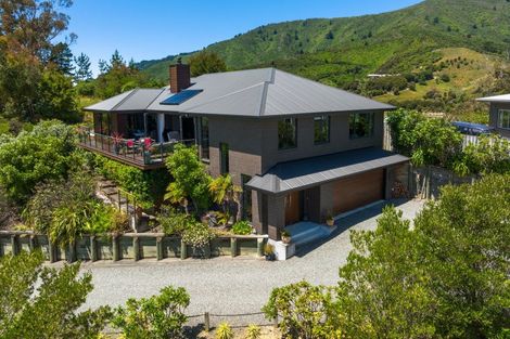 Photo of property in 14 Bell Bird Rise, Picton, 7220