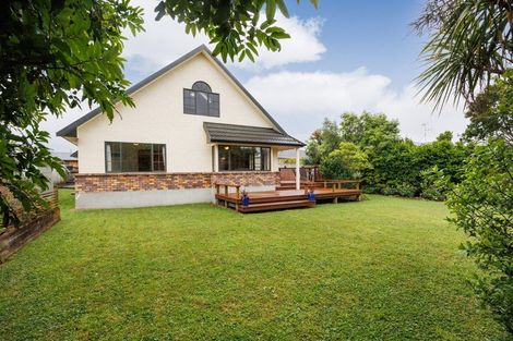 Photo of property in 11 Woodgate Court, Fitzherbert, Palmerston North, 4410