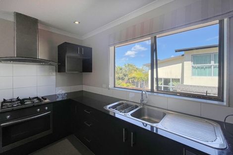 Photo of property in 6 Springvale Drive, Fairview Heights, Auckland, 0632
