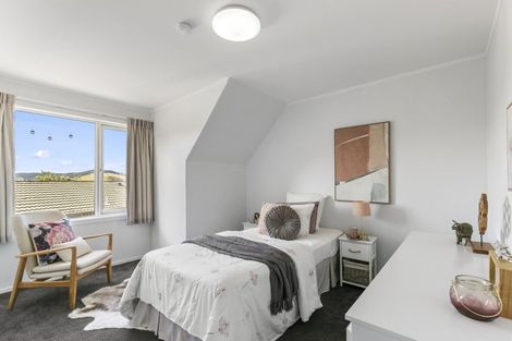 Photo of property in 6 Cambrian Street, Churton Park, Wellington, 6037