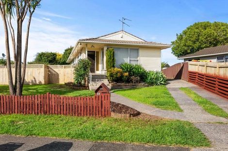 Photo of property in 10 Ellison Place, Pakuranga Heights, Auckland, 2010