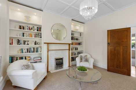 Photo of property in 10 Argyle Avenue, Takaro, Palmerston North, 4410