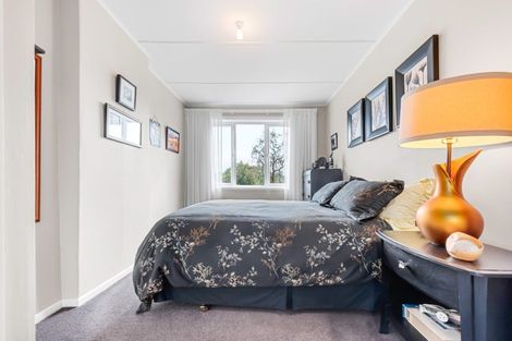 Photo of property in 356 Cambridge Terrace, Naenae, Lower Hutt, 5011