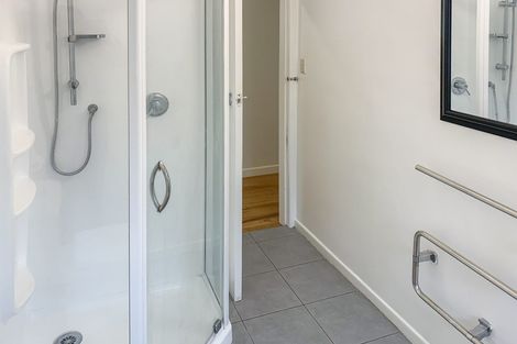 Photo of property in 2/1280 New North Road, Avondale, Auckland, 1026