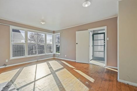 Photo of property in 6 Netley Place, Aranui, Christchurch, 8061