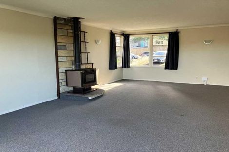 Photo of property in 42 Valley View Road, Glenfield, Auckland, 0629