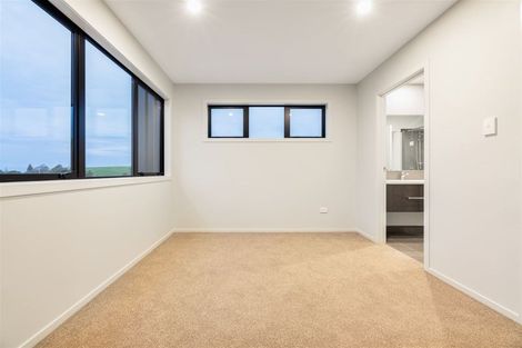 Photo of property in 12a Tikati Rise, Long Bay, Auckland, 0630