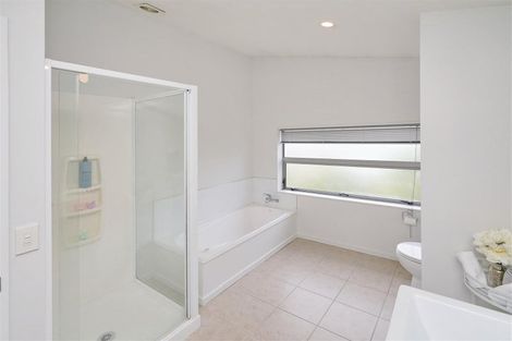 Photo of property in 30f Lyndon Street, Riccarton, Christchurch, 8041