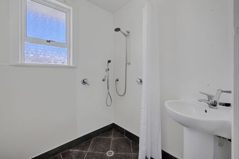 Photo of property in 7 Rosendale Avenue, Spotswood, New Plymouth, 4310
