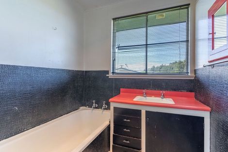 Photo of property in 40 Mccaughan Street, Browns, Winton, 9781