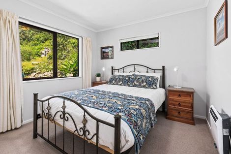 Photo of property in 126a Breaker Bay Road, Breaker Bay, Wellington, 6022