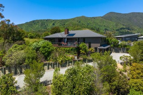 Photo of property in 14 Bell Bird Rise, Picton, 7220