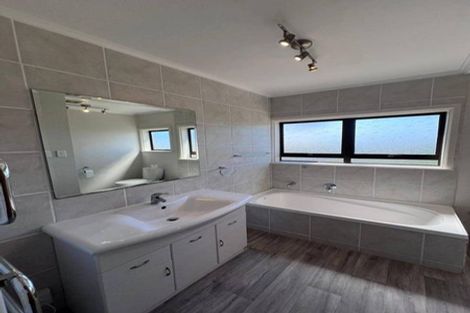 Photo of property in 31 Halberg Street, Papakura, 2110