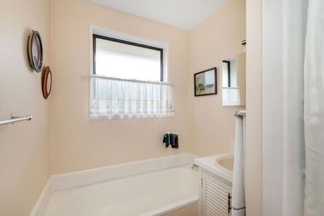 Photo of property in 1 Kowai Place, Amberley, 7410