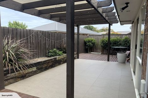 Photo of property in 2/8 Pentland Drive, Belfast, Christchurch, 8051