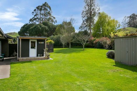 Photo of property in 72 Dalmore Way, Acacia Bay, Taupo, 3385