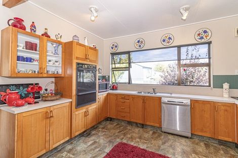 Photo of property in 15 Nikau Street, Tawhero, Whanganui, 4501