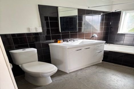 Photo of property in 30 Wairau Avenue, Avondale, Auckland, 1026
