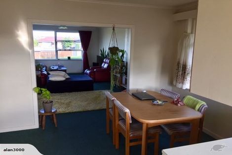 Photo of property in 79 Hillcrest Avenue, Hillcrest, Auckland, 0627