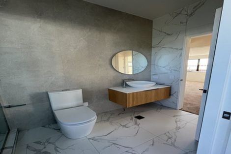 Photo of property in 27f Dawnhaven Drive, Te Atatu Peninsula, Auckland, 0610