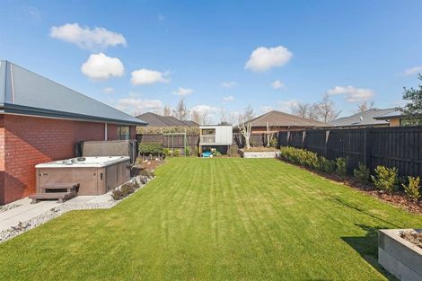 Photo of property in 16 Bayliss Close, Northwood, Christchurch, 8051