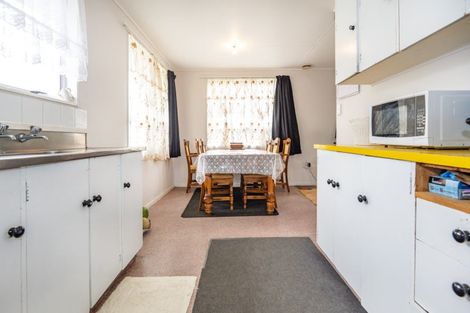 Photo of property in 27 Caernarvon Drive, Flaxmere, Hastings, 4120