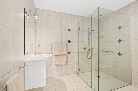 Photo of property in 10 Rangimaarie Crescent, Snells Beach, 0920