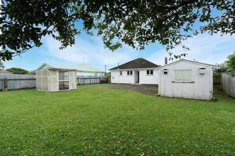 Photo of property in 12 Bowen Street, Levin, 5510