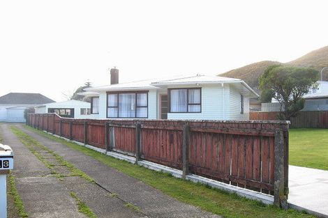 Photo of property in 115 Wood Street, Wainuiomata, Lower Hutt, 5014