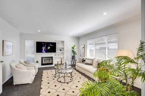 Photo of property in 11 Te Heipora Place, Havelock North, 4130