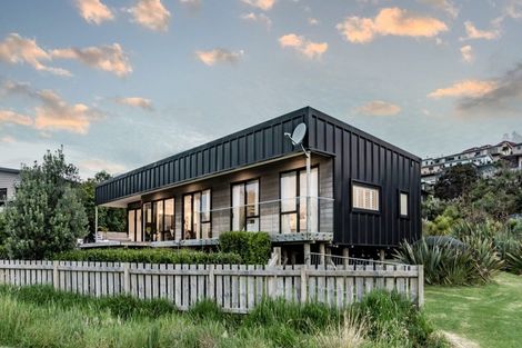 Photo of property in 5 Aroaro Lane, Raglan, 3225