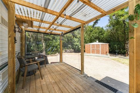 Photo of property in 16 Parawera Drive, Acacia Bay, Taupo, 3330