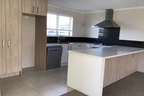 Photo of property in 65 Bert Wall Drive, Omokoroa, 3114