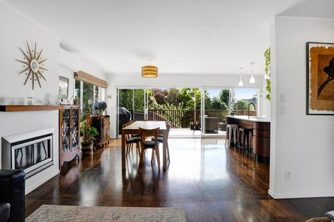 Photo of property in 19 Alberta Road, Glen Avon, New Plymouth, 4312