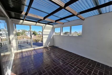 Photo of property in 1/23 Drome View Place, Beach Haven, Auckland, 0626