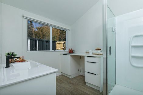 Photo of property in 10d Shiloh Way, Greenhithe, 0632