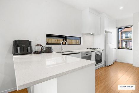 Photo of property in 9 Kairakau Street, Takanini, 2110