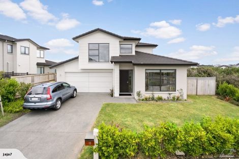 Photo of property in 10 Kuhanui Drive, Karaka, Papakura, 2113