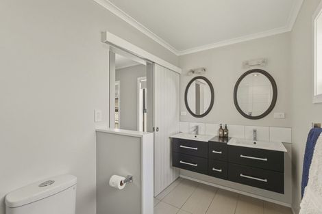 Photo of property in 9 Rawiri Drive, Bell Block, New Plymouth, 4312